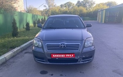 Toyota Avensis III рестайлинг, 2004 год, 520 000 рублей, 1 фотография