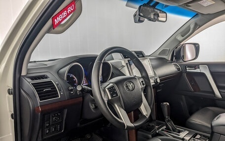 Toyota Land Cruiser Prado 150 рестайлинг 2, 2016 год, 4 190 000 рублей, 15 фотография