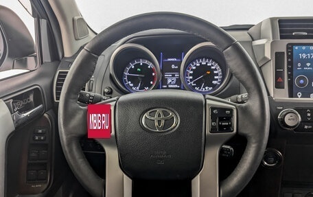 Toyota Land Cruiser Prado 150 рестайлинг 2, 2016 год, 4 190 000 рублей, 21 фотография