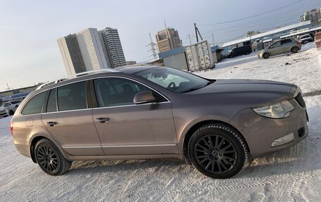 Skoda Superb III рестайлинг, 2011 год, 1 350 000 рублей, 19 фотография