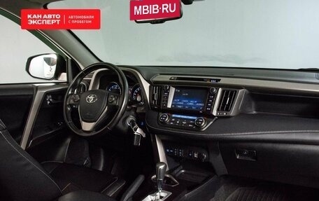 Toyota RAV4, 2018 год, 2 697 912 рублей, 7 фотография
