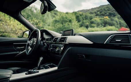BMW 3 серия, 2018 год, 3 800 000 рублей, 10 фотография