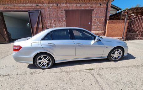 Mercedes-Benz E-Класс, 2012 год, 7 000 000 рублей, 3 фотография