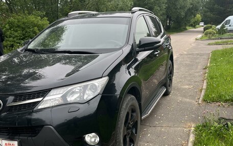 Toyota RAV4, 2013 год, 1 790 000 рублей, 2 фотография