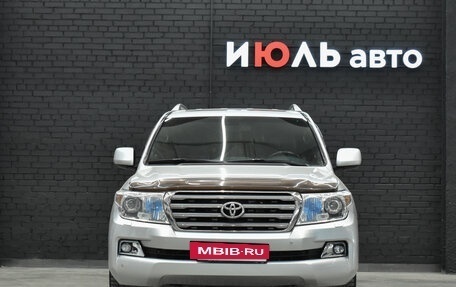 Toyota Land Cruiser 200, 2011 год, 3 350 000 рублей, 2 фотография