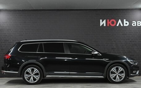 Volkswagen Passat B8 рестайлинг, 2017 год, 3 100 000 рублей, 10 фотография