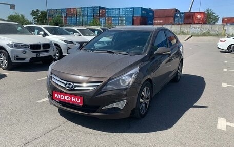 Hyundai Solaris II рестайлинг, 2015 год, 1 049 000 рублей, 1 фотография