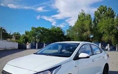 Hyundai Solaris II рестайлинг, 2018 год, 1 190 000 рублей, 1 фотография