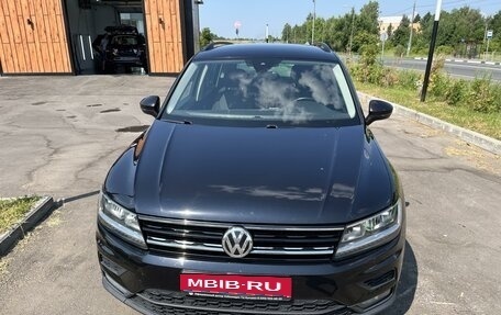 Volkswagen Tiguan II, 2019 год, 2 700 000 рублей, 1 фотография