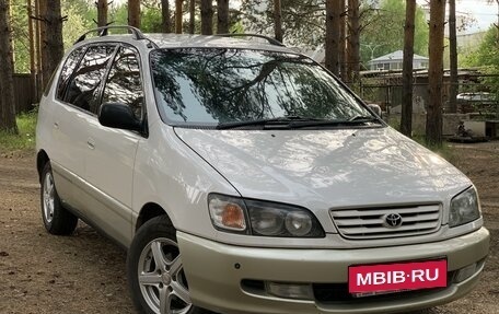 Toyota Ipsum II, 1997 год, 517 000 рублей, 1 фотография