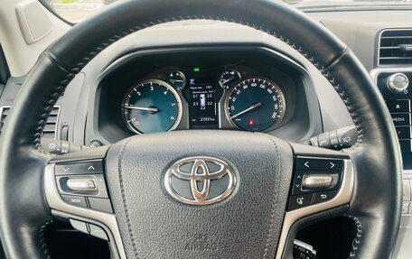 Toyota Land Cruiser Prado 150 рестайлинг 2, 2018 год, 6 550 000 рублей, 5 фотография
