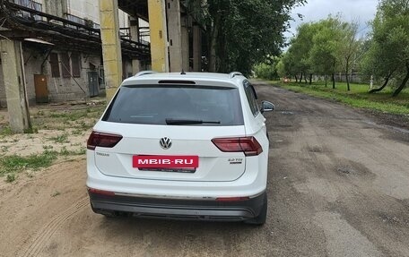 Volkswagen Tiguan II, 2017 год, 2 800 000 рублей, 4 фотография