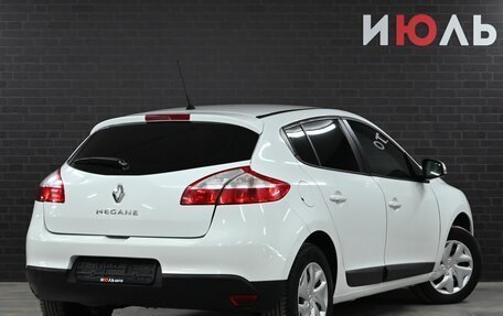 Renault Megane III, 2015 год, 860 000 рублей, 8 фотография