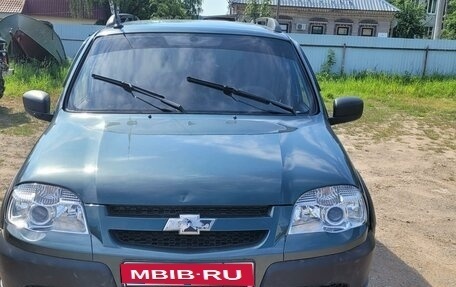 Chevrolet Niva I рестайлинг, 2012 год, 550 000 рублей, 1 фотография