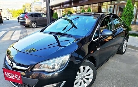 Opel Astra J, 2013 год, 1 190 000 рублей, 4 фотография