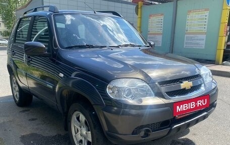 Chevrolet Niva I рестайлинг, 2012 год, 830 000 рублей, 3 фотография