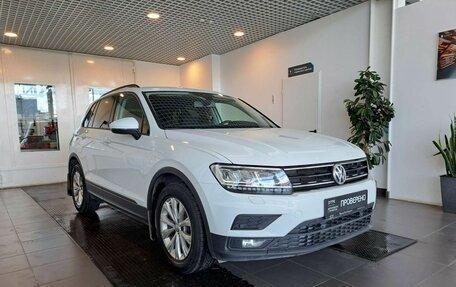 Volkswagen Tiguan II, 2020 год, 3 378 000 рублей, 3 фотография