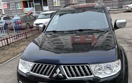 Mitsubishi Pajero Sport II рестайлинг, 2011 год, 1 855 000 рублей, 4 фотография