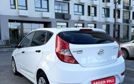 Hyundai Solaris II рестайлинг, 2013 год, 1 000 000 рублей, 2 фотография