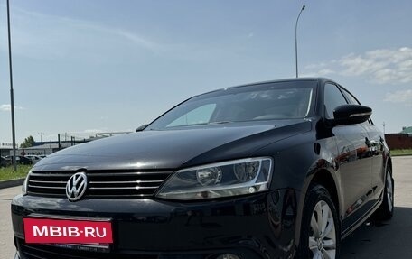 Volkswagen Jetta VI, 2011 год, 1 070 000 рублей, 6 фотография