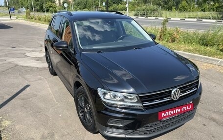 Volkswagen Tiguan II, 2019 год, 2 700 000 рублей, 2 фотография