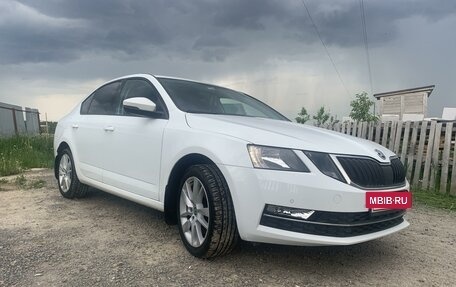 Skoda Octavia, 2018 год, 1 850 000 рублей, 2 фотография