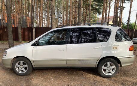 Toyota Ipsum II, 1997 год, 517 000 рублей, 8 фотография