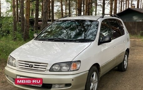 Toyota Ipsum II, 1997 год, 517 000 рублей, 3 фотография