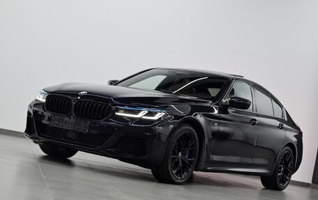 BMW 5 серия, 2020 год, 5 995 000 рублей, 5 фотография