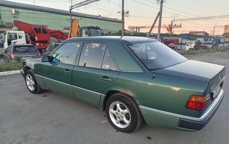 Mercedes-Benz E-Класс, 1996 год, 500 000 рублей, 3 фотография