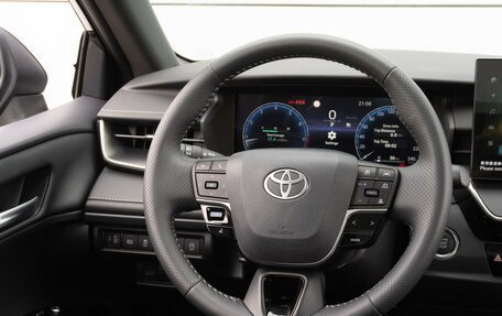 Toyota Camry, 2024 год, 4 650 000 рублей, 13 фотография