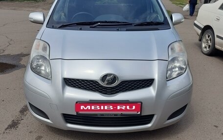 Toyota Vitz, 2010 год, 735 000 рублей, 2 фотография