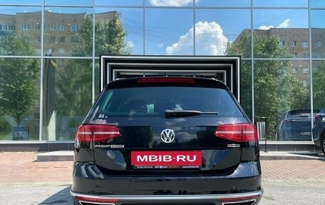 Volkswagen Passat B8 рестайлинг, 2018 год, 3 079 000 рублей, 7 фотография