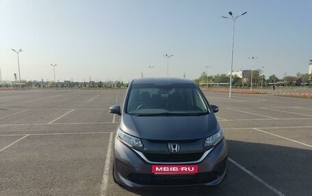 Honda Freed II, 2018 год, 1 700 000 рублей, 2 фотография