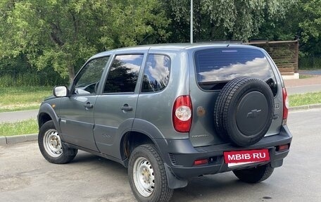 Chevrolet Niva I рестайлинг, 2010 год, 475 000 рублей, 4 фотография