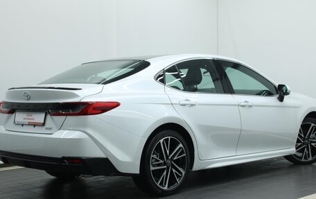 Toyota Camry, 2024 год, 4 800 000 рублей, 2 фотография