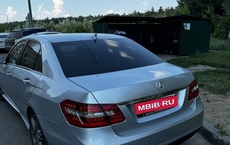 Mercedes-Benz E-Класс, 2011 год, 1 650 000 рублей, 6 фотография