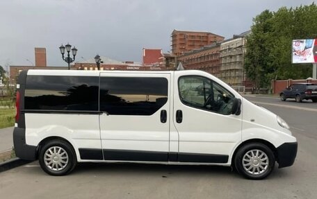 Renault Trafic, 2008 год, 1 350 000 рублей, 4 фотография