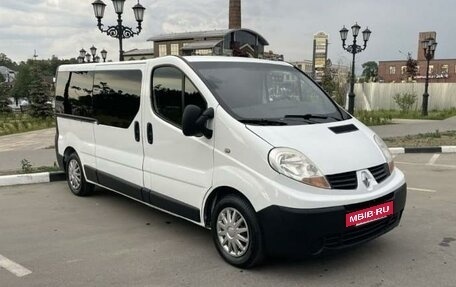 Renault Trafic, 2008 год, 1 350 000 рублей, 2 фотография