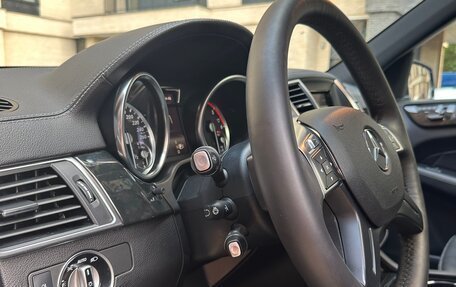 Mercedes-Benz GL-Класс, 2015 год, 3 550 000 рублей, 9 фотография