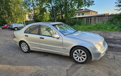 Mercedes-Benz C-Класс, 2004 год, 499 000 рублей, 1 фотография