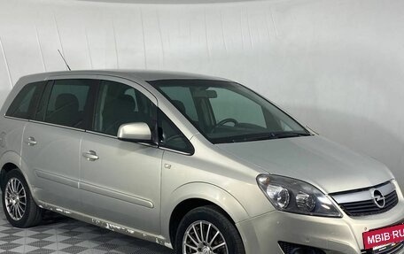 Opel Zafira C рестайлинг, 2011 год, 780 000 рублей, 3 фотография