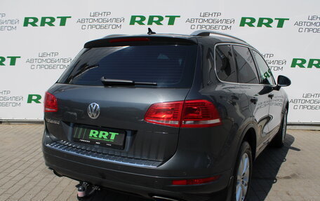 Volkswagen Touareg III, 2012 год, 2 249 000 рублей, 3 фотография