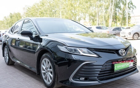 Toyota Camry, 2021 год, 3 495 000 рублей, 7 фотография