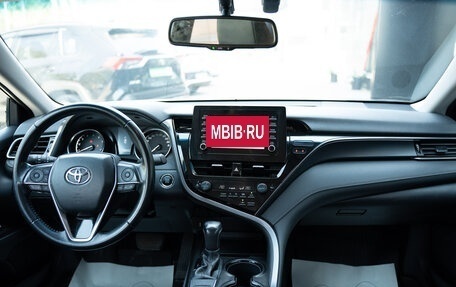 Toyota Camry, 2021 год, 3 495 000 рублей, 9 фотография