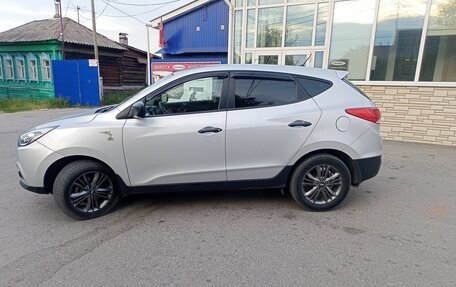 Hyundai ix35 I рестайлинг, 2013 год, 1 500 000 рублей, 2 фотография