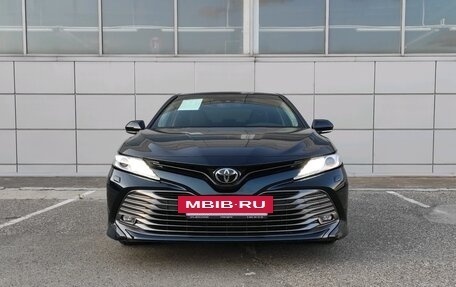Toyota Camry, 2018 год, 2 880 000 рублей, 2 фотография