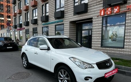 Infiniti QX50 I рестайлинг, 2014 год, 1 495 000 рублей, 4 фотография