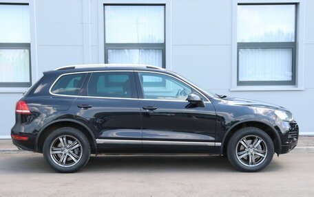 Volkswagen Touareg III, 2013 год, 2 499 000 рублей, 4 фотография