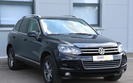 Volkswagen Touareg III, 2013 год, 2 499 000 рублей, 3 фотография